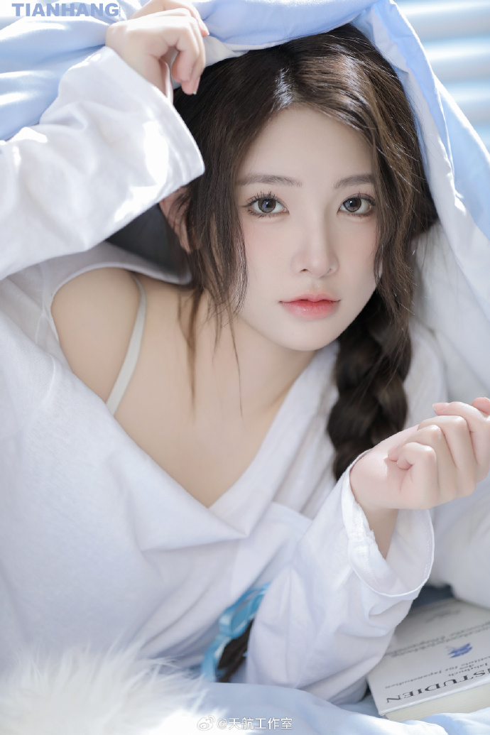 约定的梦幻岛 封面
